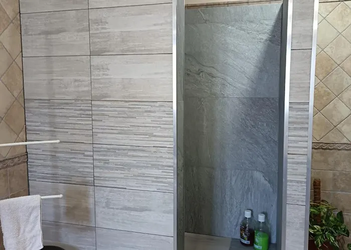 Bed & Breakfast Il Rifugio Del Lupo - E6721 Paringianu