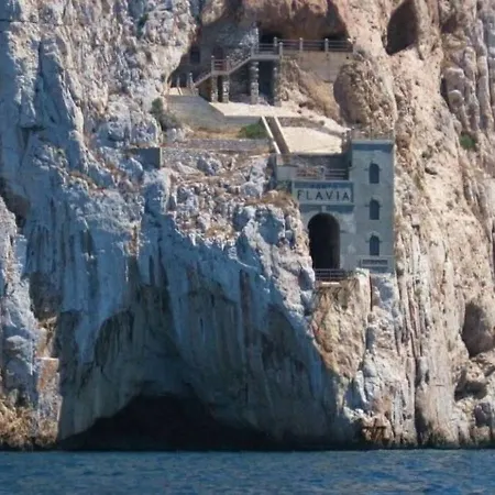 Il Rifugio Del Lupo - E6721 Bed & Breakfast