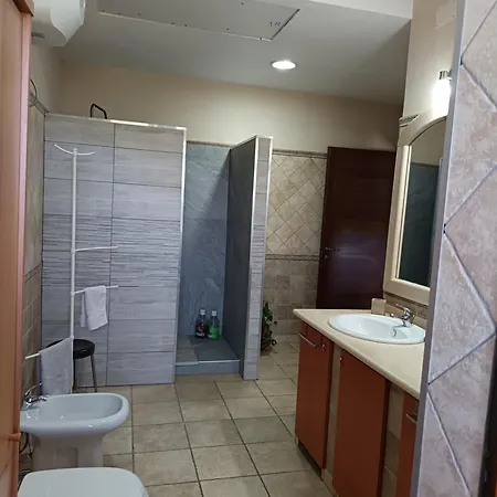 Il Rifugio Del Lupo - E6721 3* Paringianu